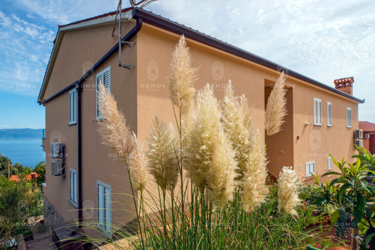 Rabac, apartmánový dom na predaj