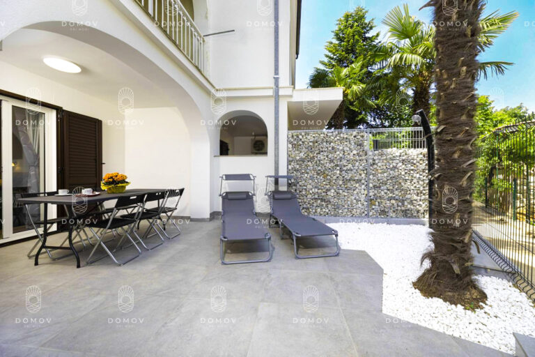 Malinska, KRK, apartmán na predaj