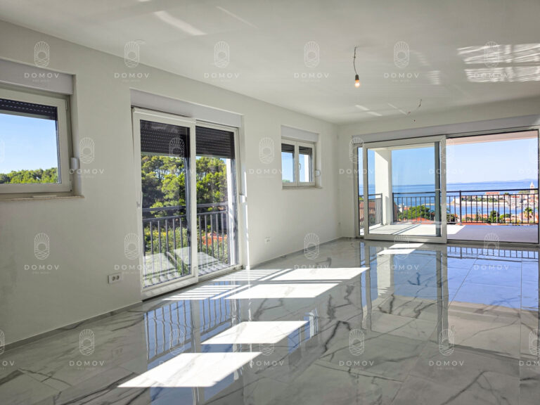 Rab, Chorvátsko - apartmán na predaj